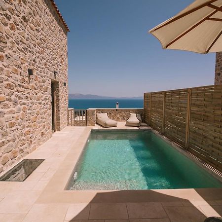 Mani Luxury Suites And Studios In Gytheio With Private Pools Exteriör bild