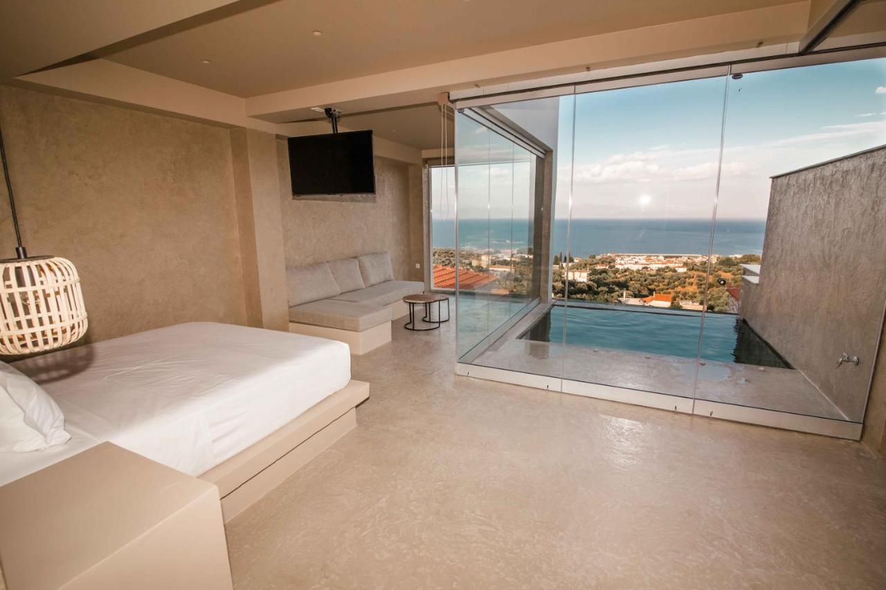 Mani Luxury Suites And Studios In Gytheio With Private Pools Exteriör bild