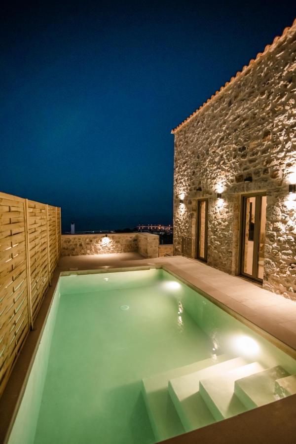 Mani Luxury Suites And Studios In Gytheio With Private Pools Exteriör bild