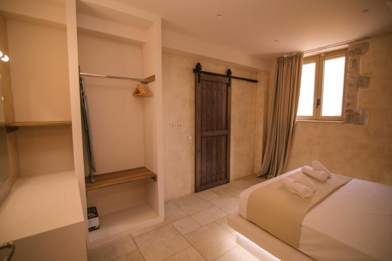 Mani Luxury Suites And Studios In Gytheio With Private Pools Exteriör bild