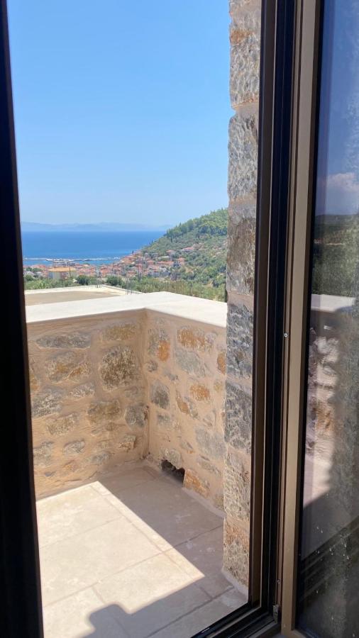 Mani Luxury Suites And Studios In Gytheio With Private Pools Exteriör bild
