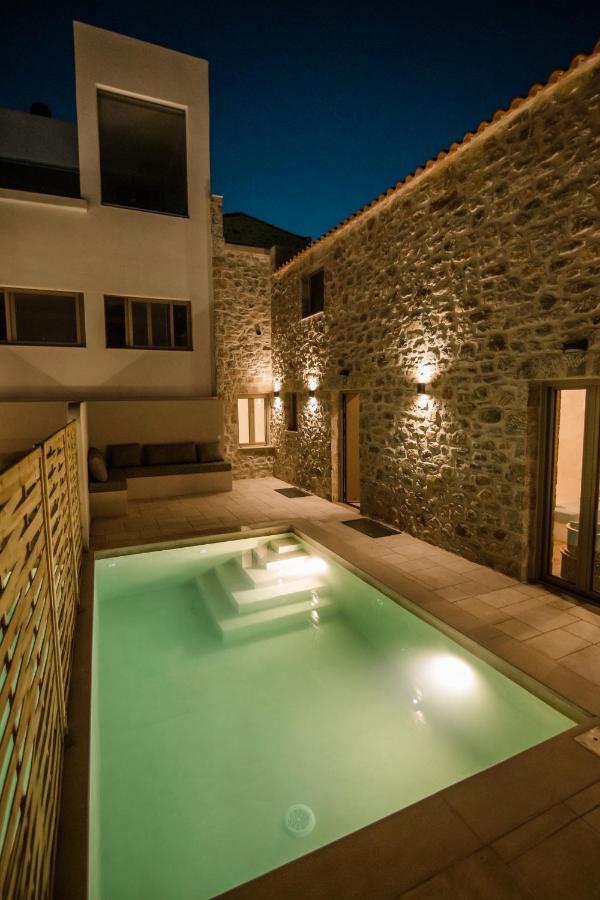 Mani Luxury Suites And Studios In Gytheio With Private Pools Exteriör bild