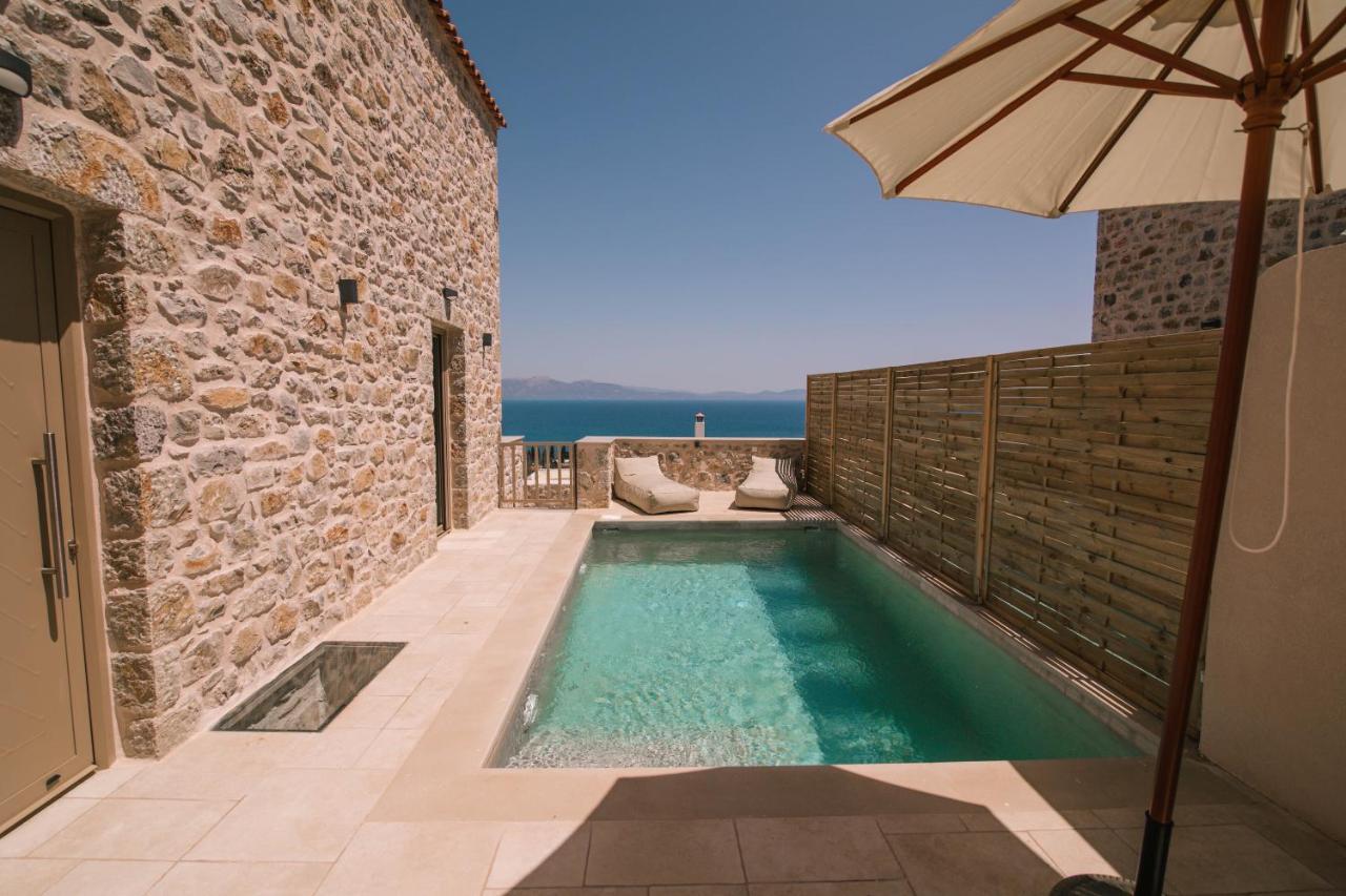 Mani Luxury Suites And Studios In Gytheio With Private Pools Exteriör bild