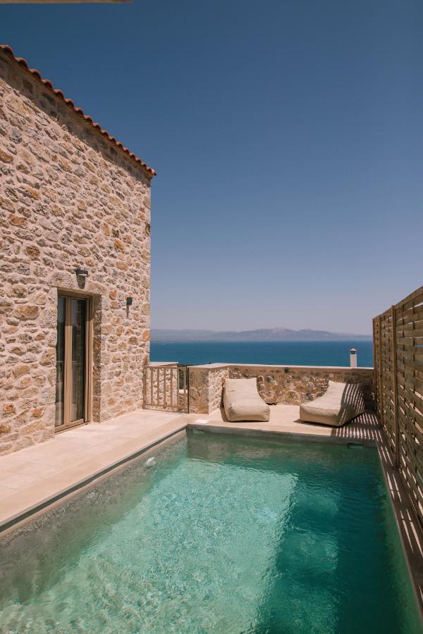 Mani Luxury Suites And Studios In Gytheio With Private Pools Exteriör bild